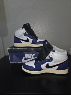 Jordan 1 High OG Rare Air Deep Royal Blue 6.5Y / W8 BNIB